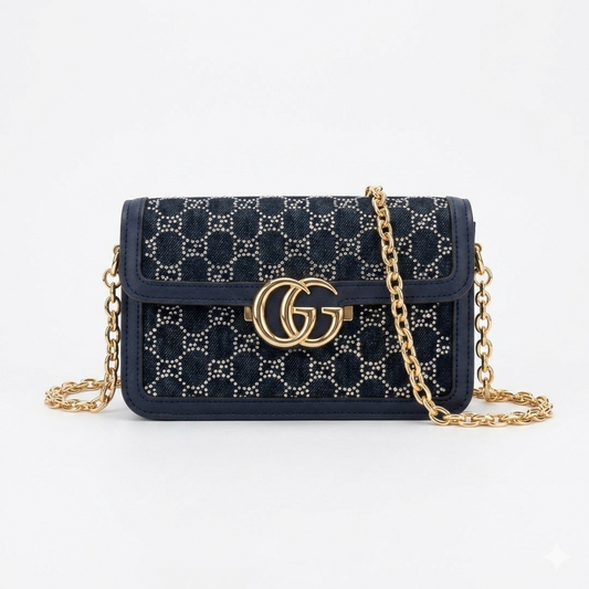 Gucci Marmont GG Supreme Shoulder Bag