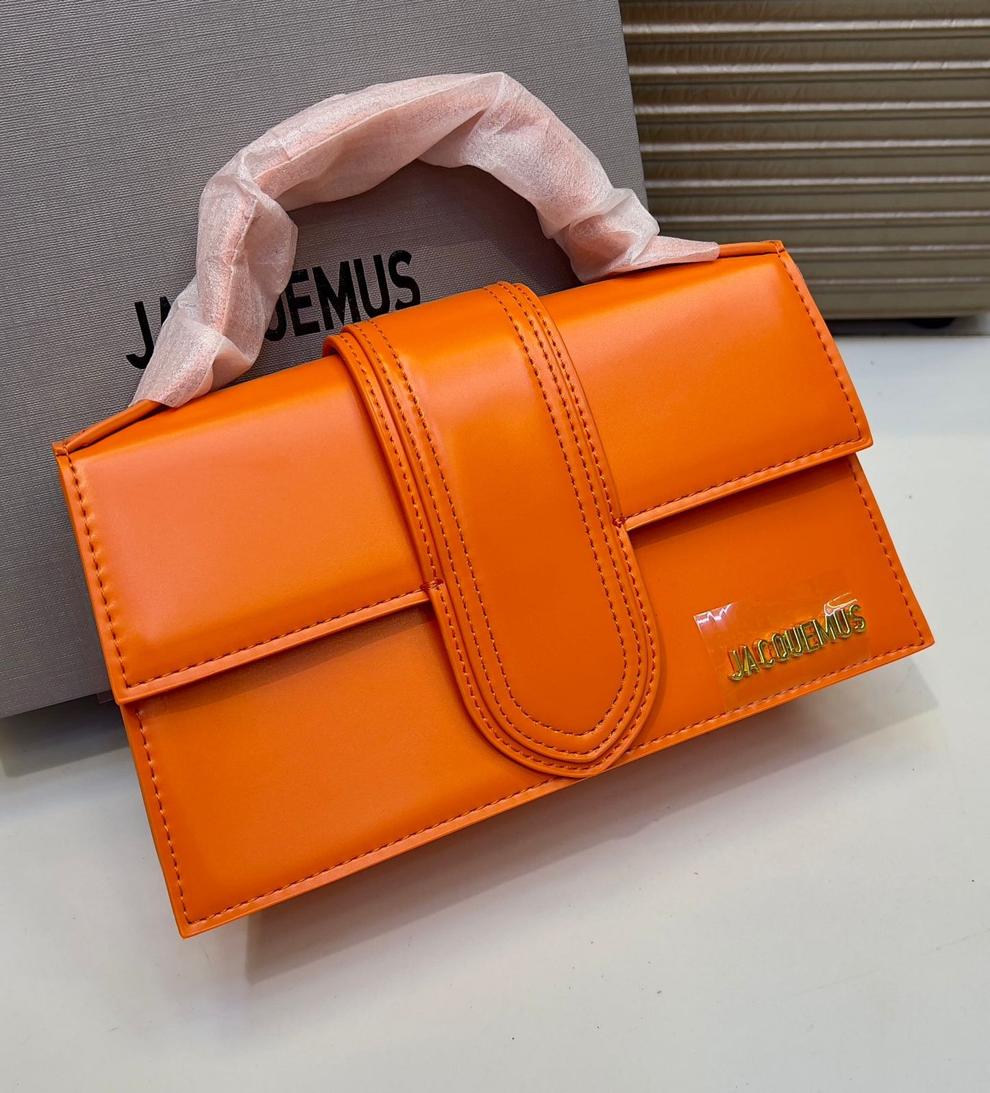 Minimal Luxe Flap Shoulder Bag – Elegant Structured Handbag