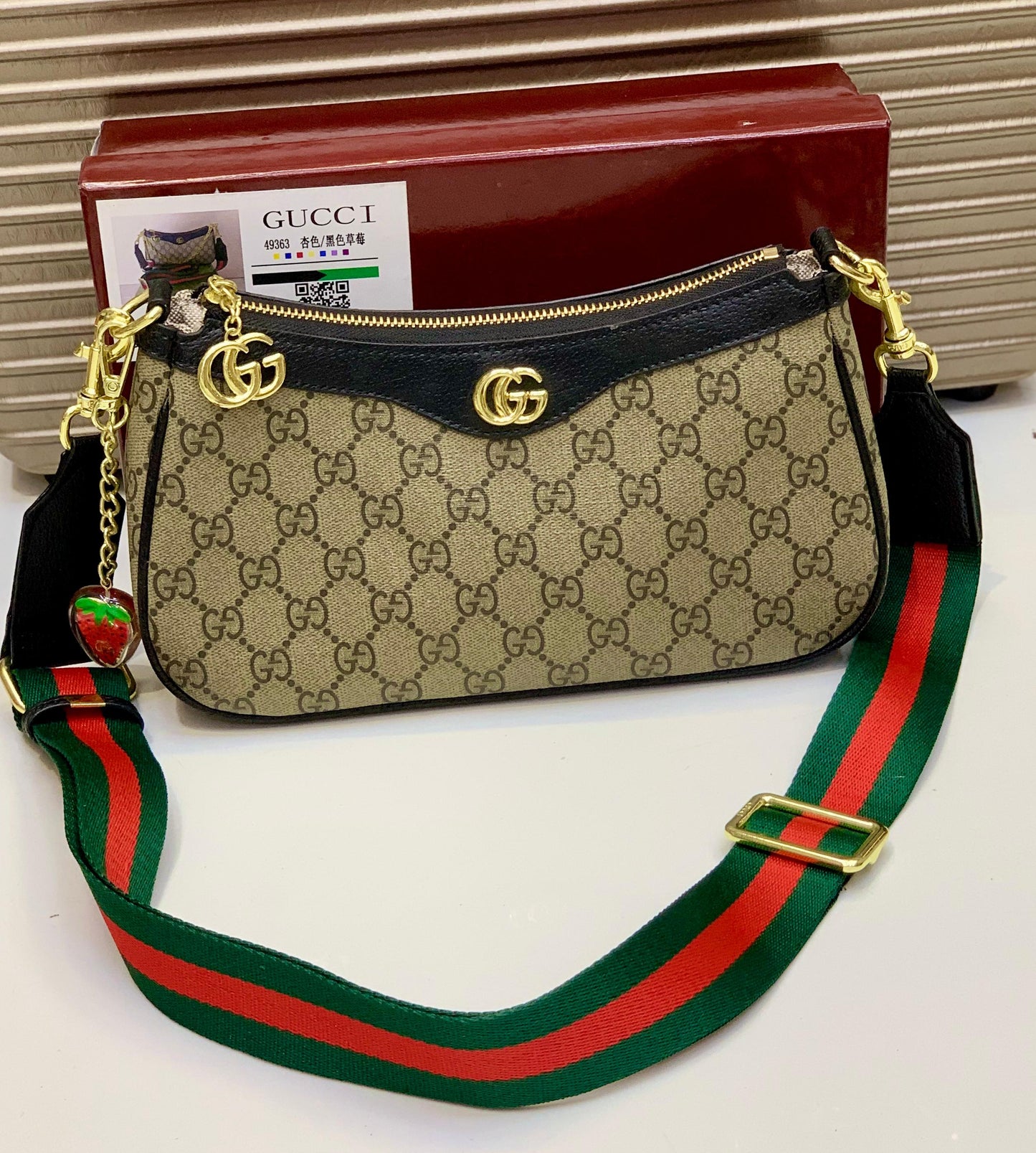 Women’s Luxury Monogram Shoulder Bag with Chain | Stylish Handbag