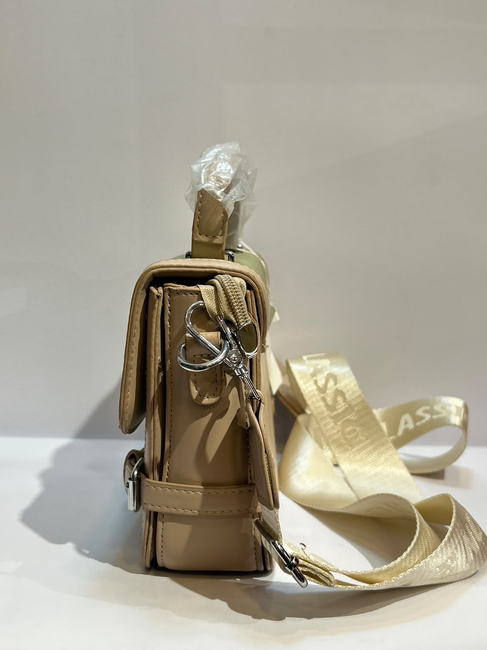 Bag 99 - Stylish Premium Everyday Handbag