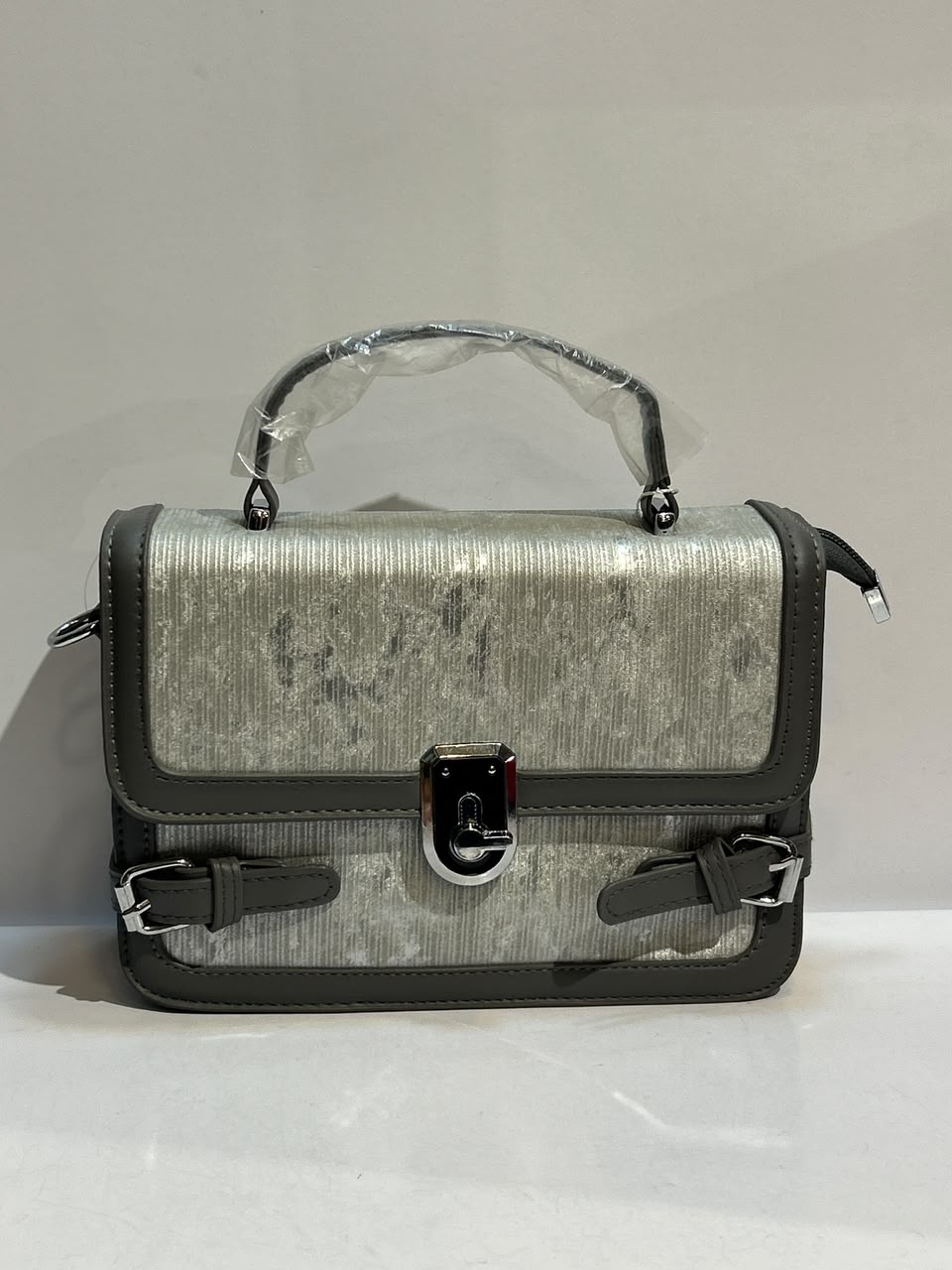 Bag 99 - Stylish Premium Everyday Handbag