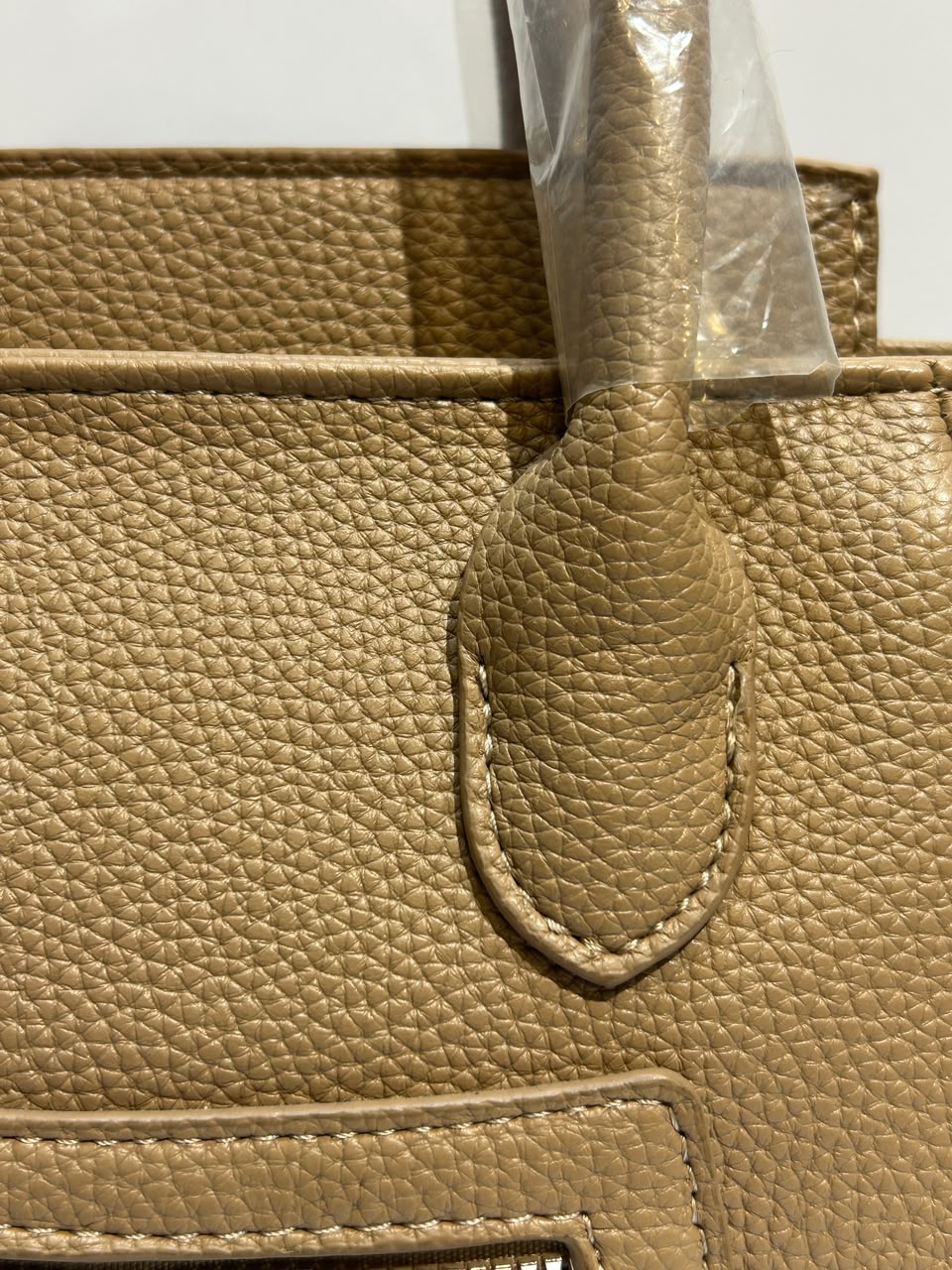 Gucci Handbag – Elegant Designer Style for Everyday Sophistication