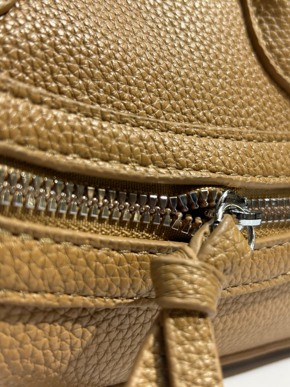 Gucci Handbag – Elegant Designer Style for Everyday Sophistication