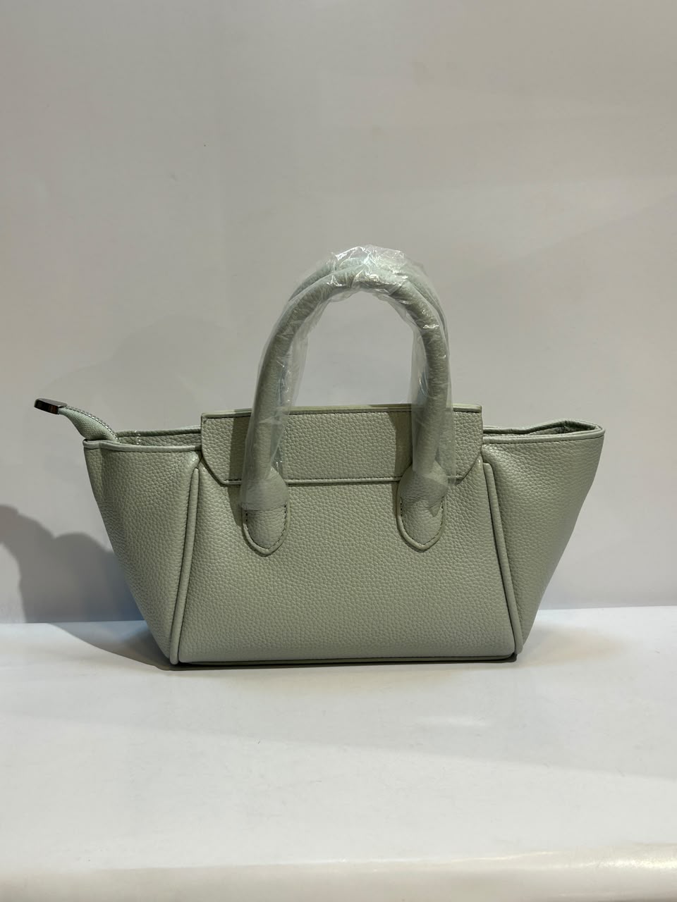 Gucci Handbag – Elegant Designer Style for Everyday Sophistication