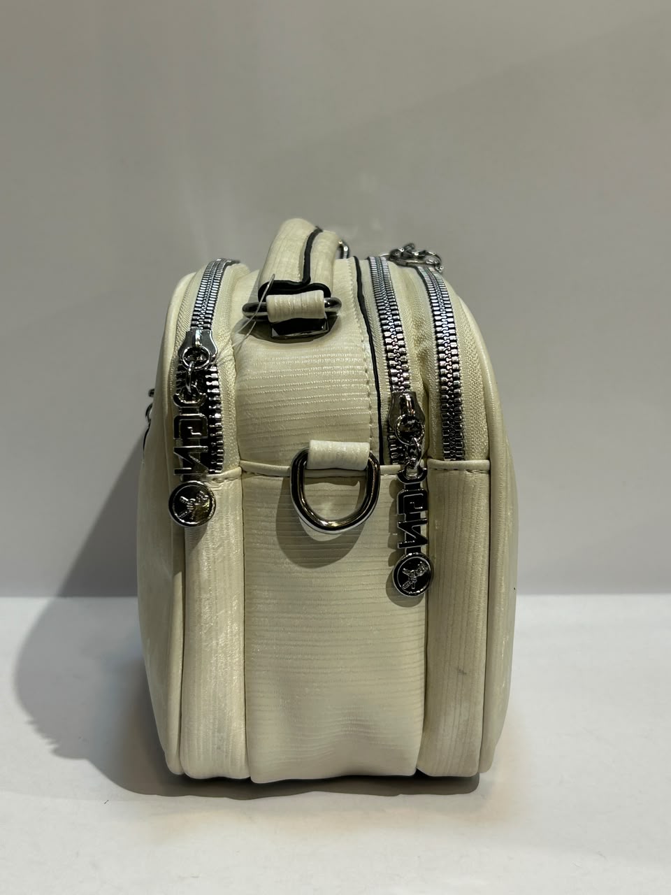 Cross Bag – Stylish & Versatile Everyday Fashion Bag