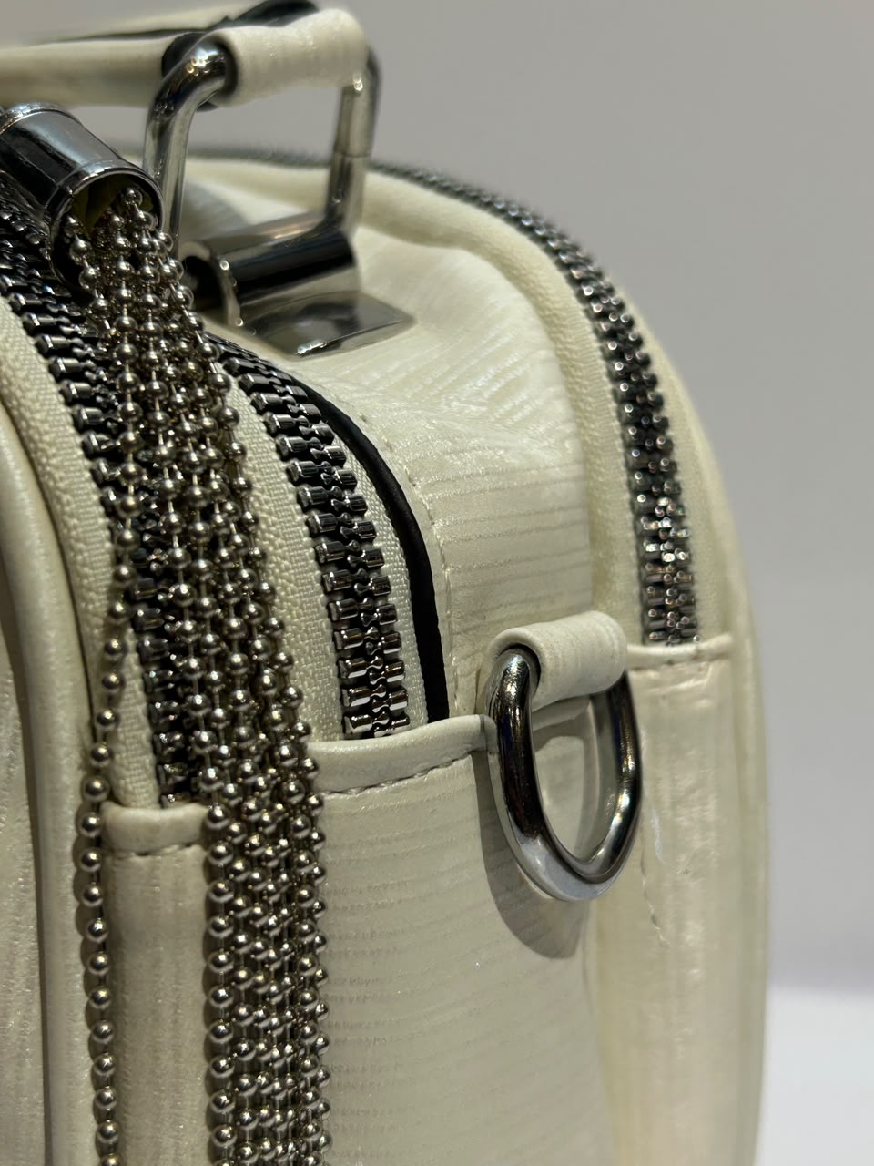 Cross Bag – Stylish & Versatile Everyday Fashion Bag