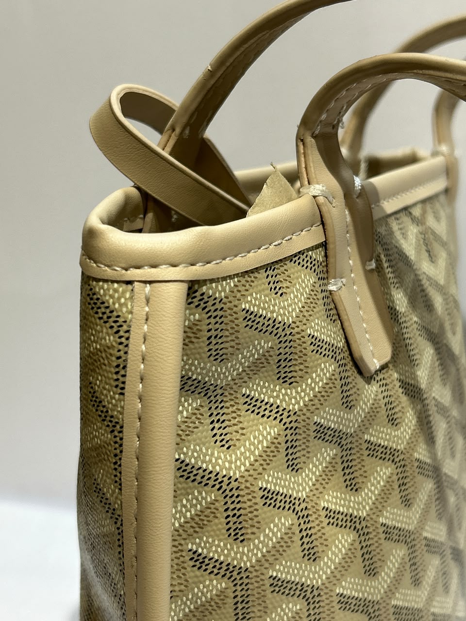 Goyard 29 Bag – Elegant & Sophisticated Designer-Style Handbag