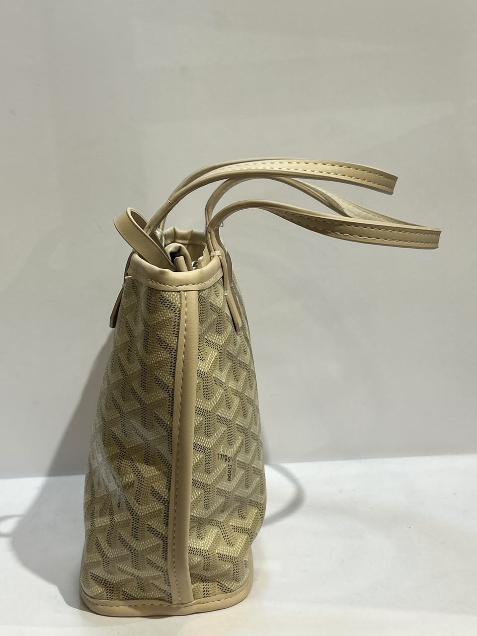 Goyard 29 Bag – Elegant & Sophisticated Designer-Style Handbag