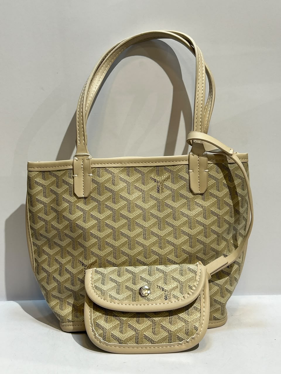 Goyard 29 Bag – Elegant & Sophisticated Designer-Style Handbag