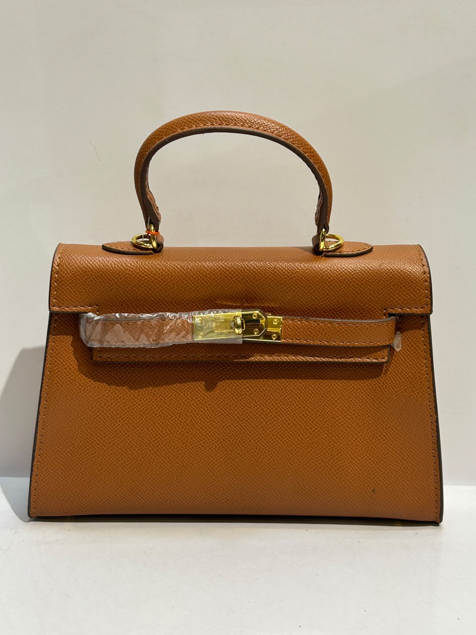 Bag 8 – Stylish & Versatile Everyday Fashion Bag