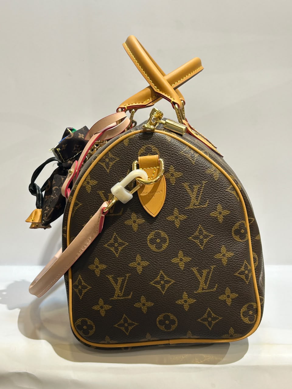 IVD Bag – Elegant & Versatile Everyday Fashion Bag