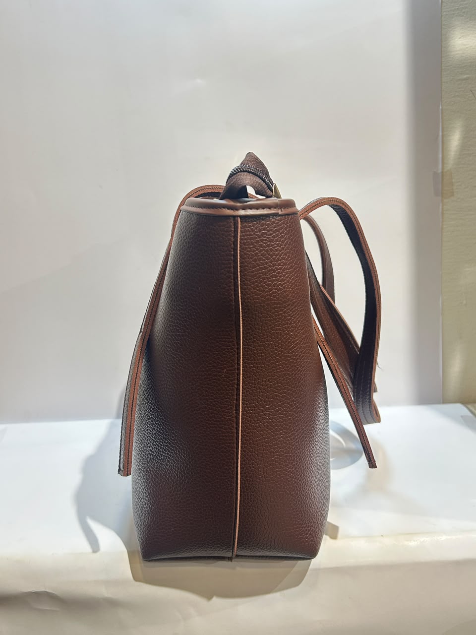 Plain Tote Bag – Simple, Stylish & Versatile Everyday Bag