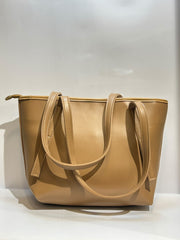 Plain Tote Bag – Simple, Stylish & Versatile Everyday Bag