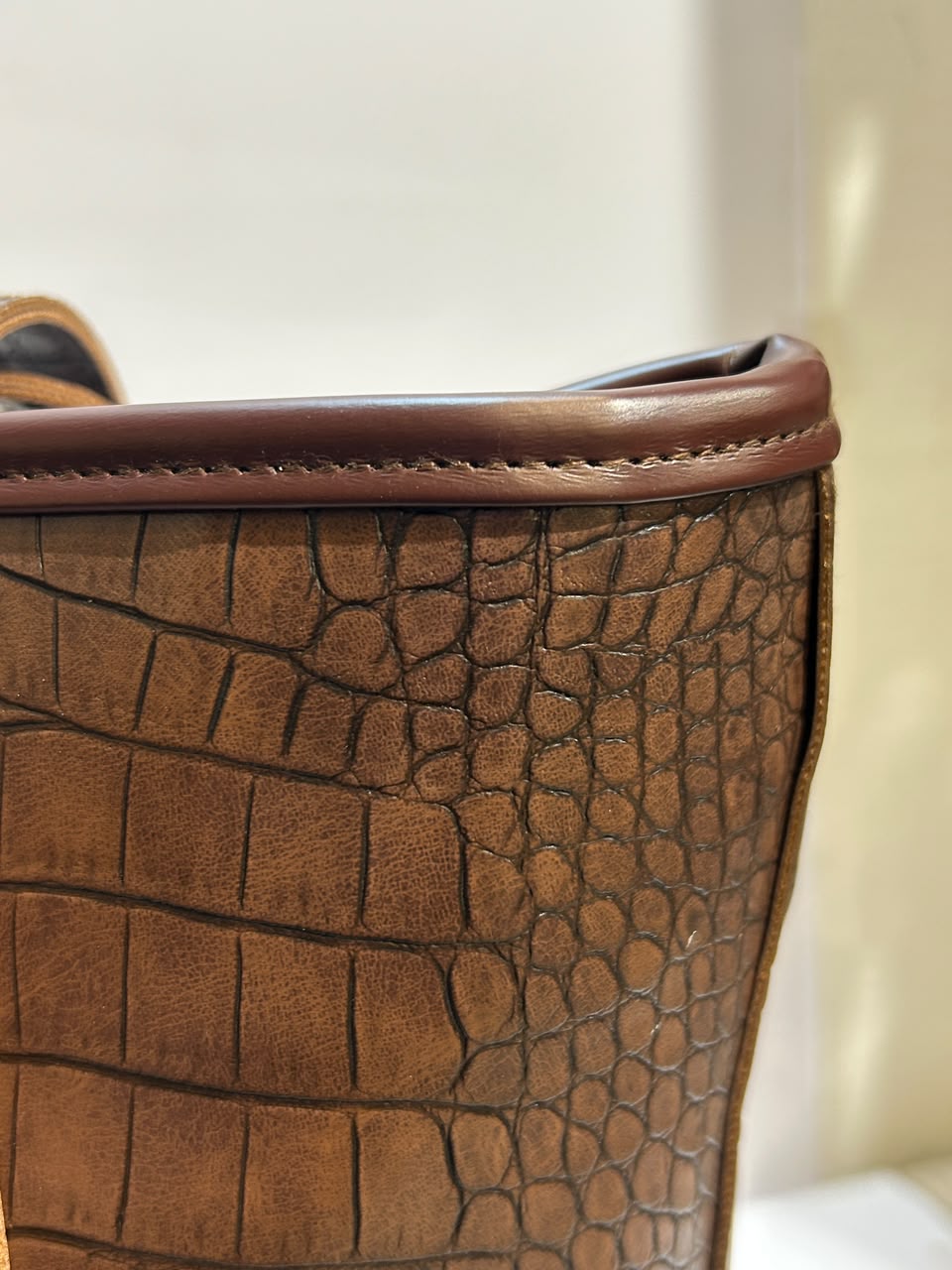 Plain Croco Bag – Textured & Sophisticated Everyday Fashion Bag