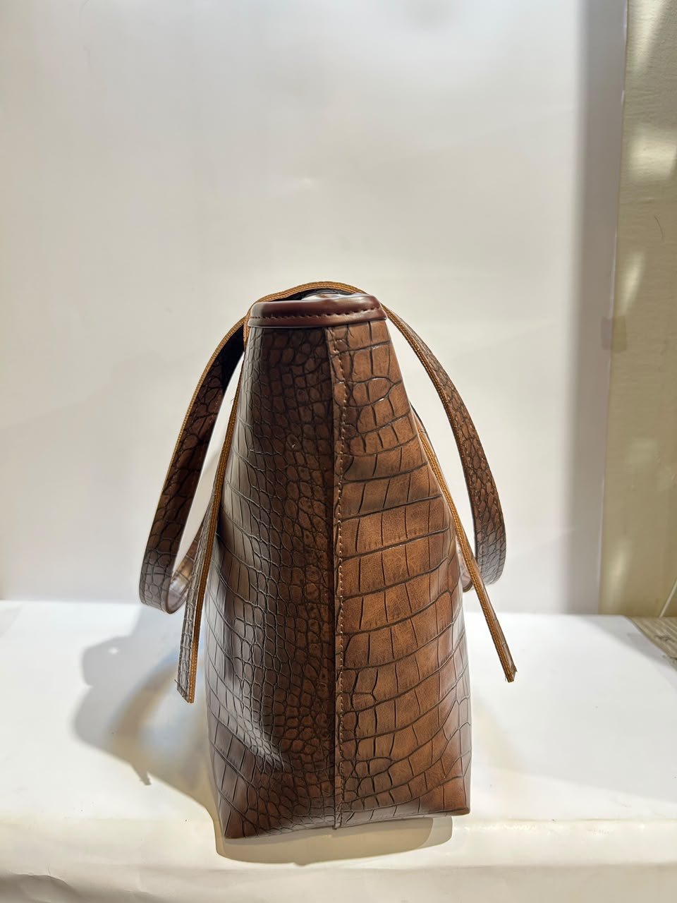 Plain Croco Bag – Textured & Sophisticated Everyday Fashion Bag