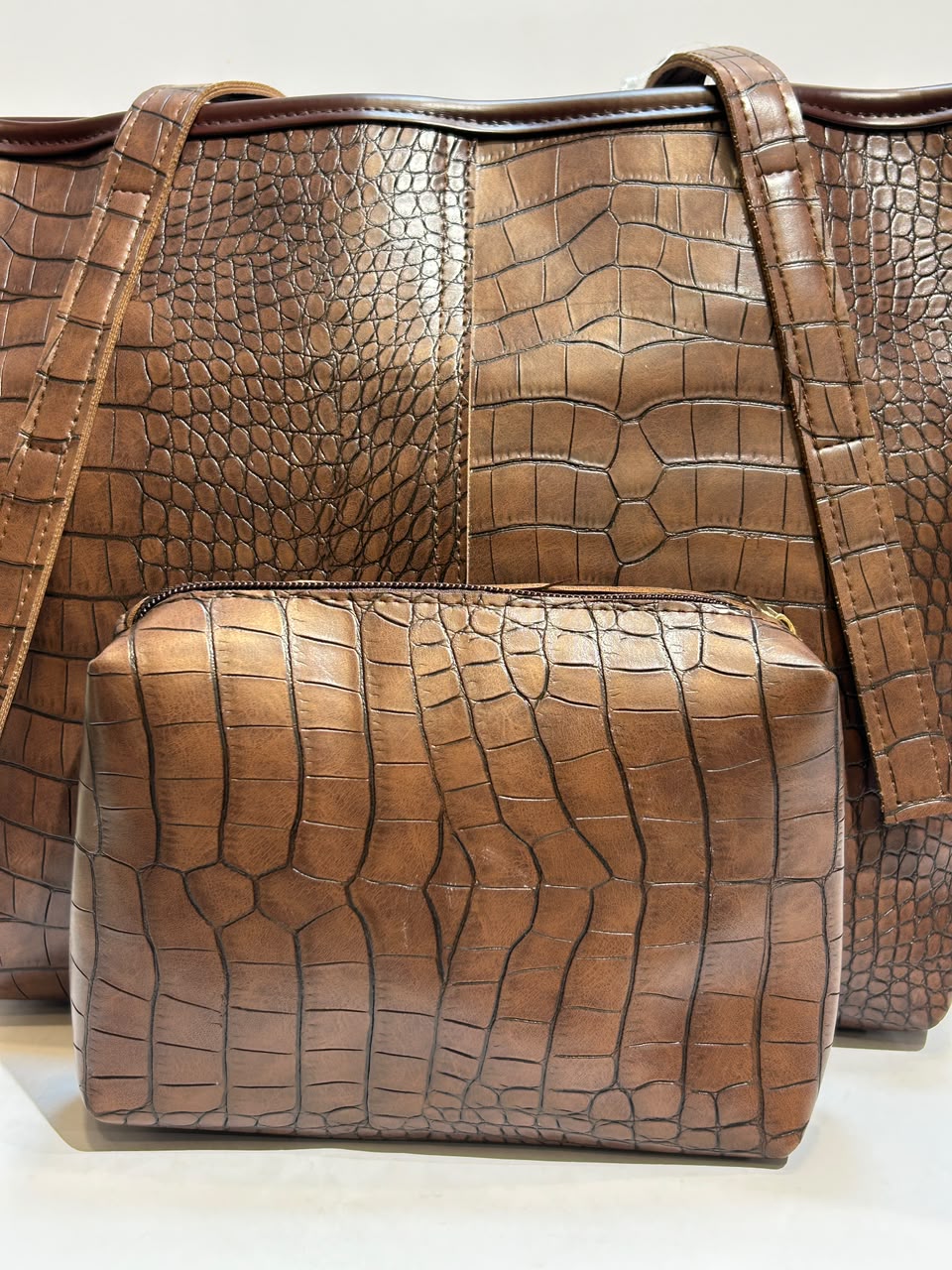 Plain Croco Bag – Textured & Sophisticated Everyday Fashion Bag