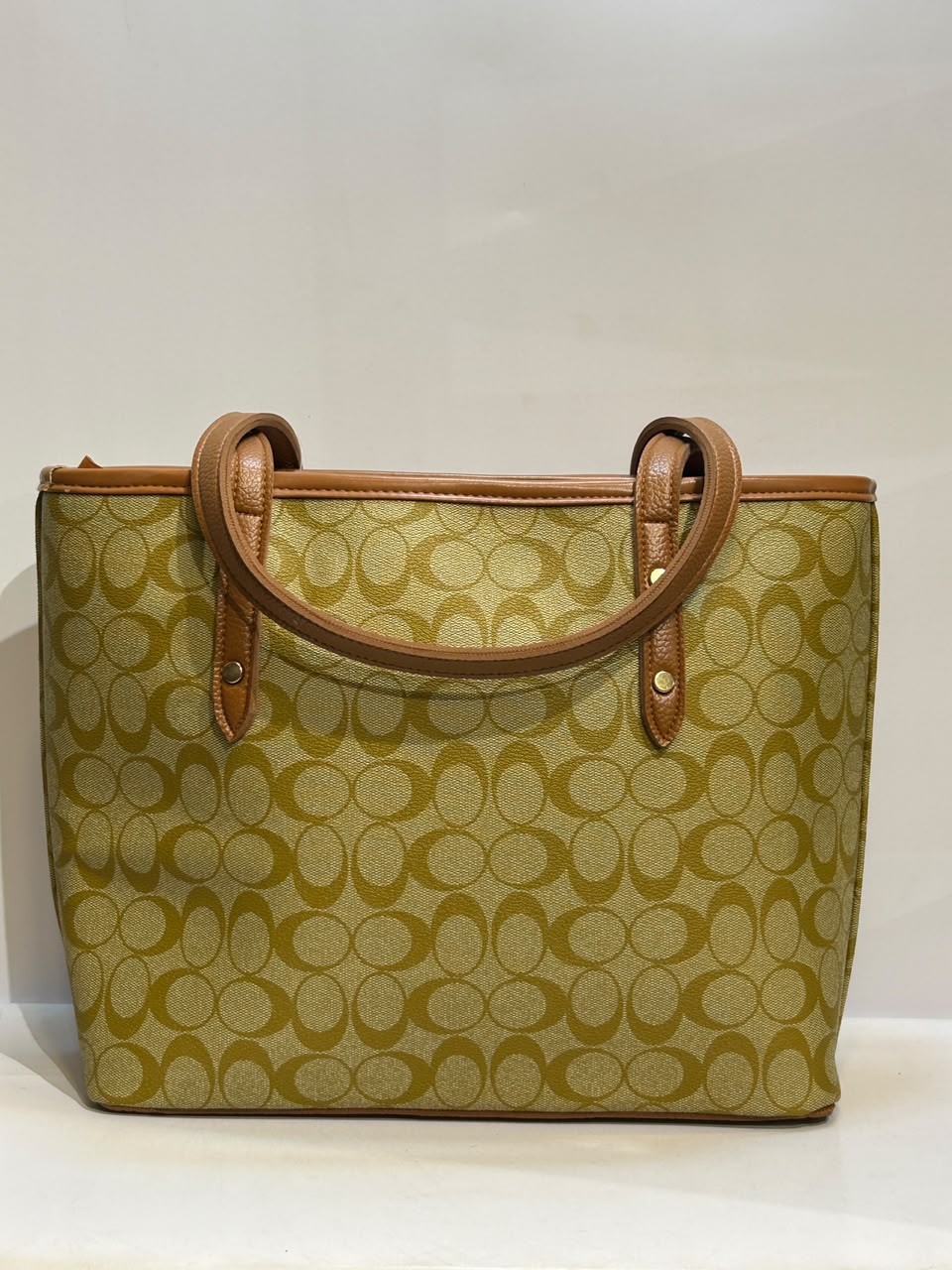 Mid SHO Bag – Stylish & Elegant Everyday Shoulder Bag