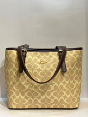 Mid SHO Bag – Stylish & Elegant Everyday Shoulder Bag