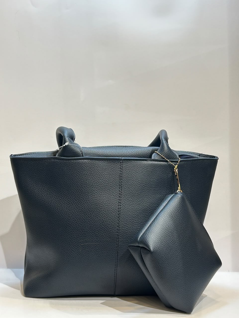 Plain Tote 55 – Simple, Spacious & Versatile Everyday Bag