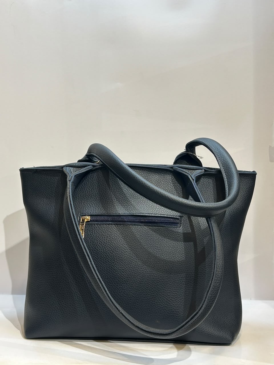 Plain Tote 55 – Simple, Spacious & Versatile Everyday Bag