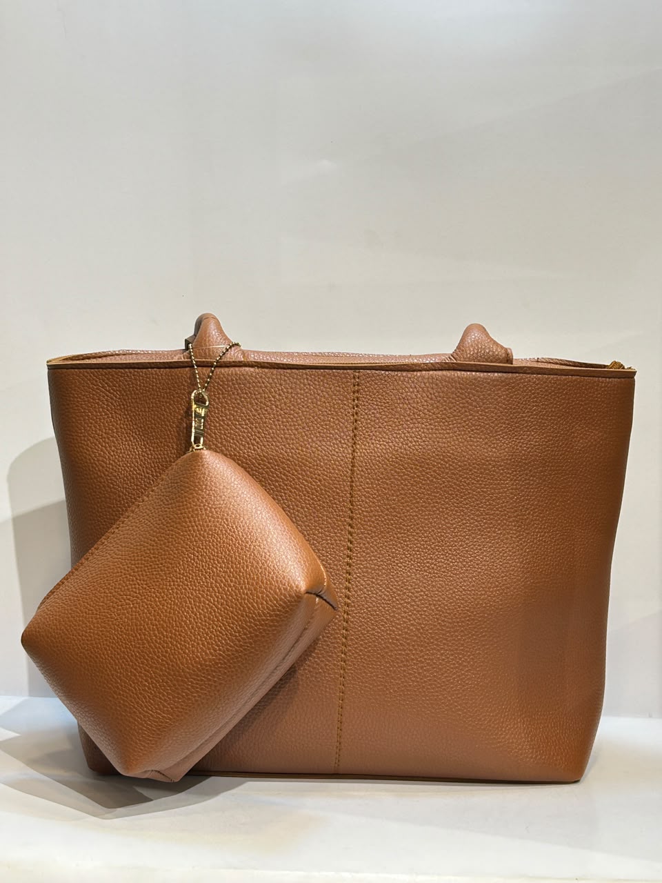 Plain Tote 55 – Simple, Spacious & Versatile Everyday Bag