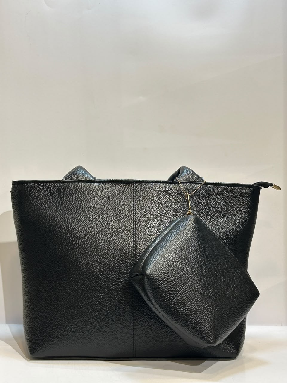 Plain Tote 55 – Simple, Spacious & Versatile Everyday Bag