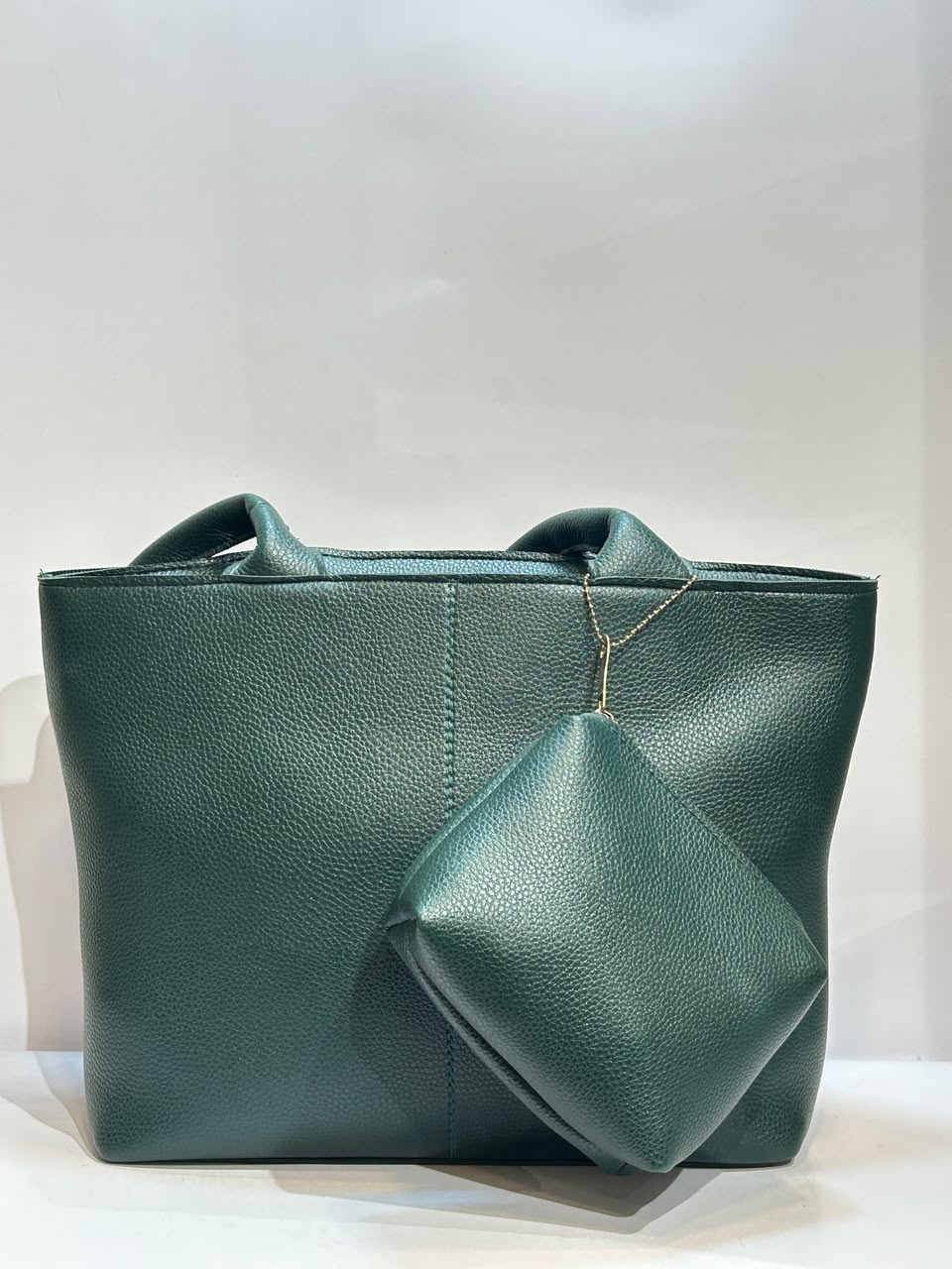 Plain Tote 55 – Simple, Spacious & Versatile Everyday Bag