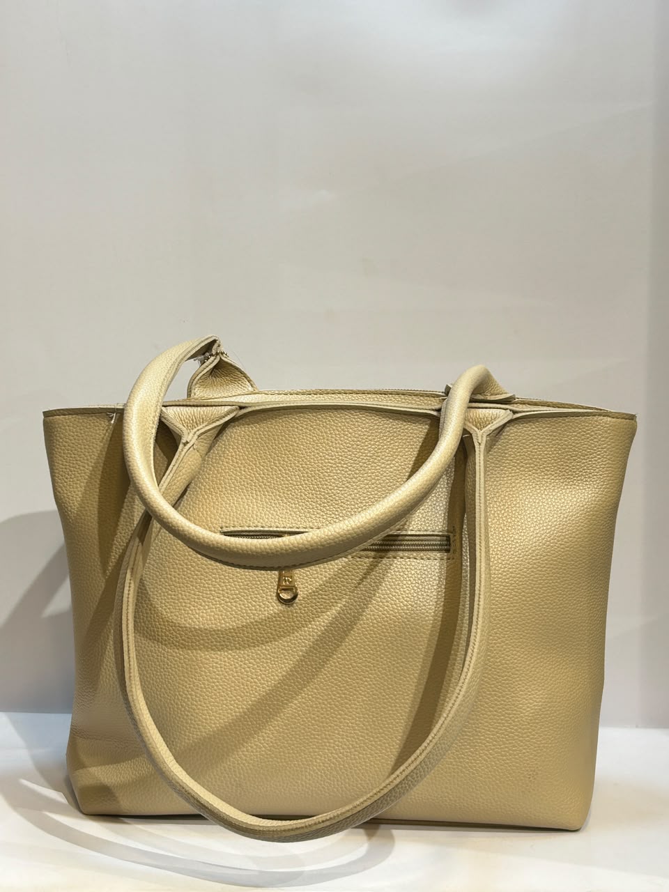 Plain Tote 55 – Simple, Spacious & Versatile Everyday Bag