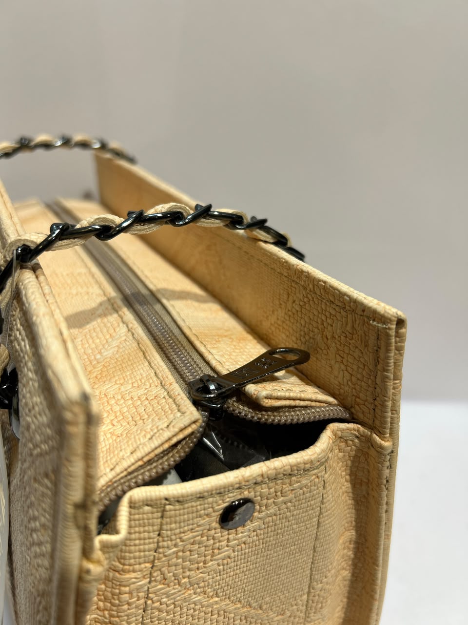 Mini Carry Bag - Stylish Compact Everyday Handbag